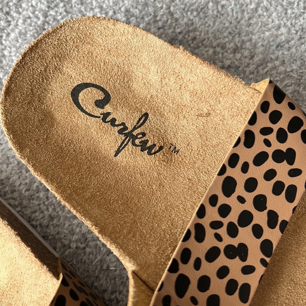 Curfew Sandals - Picture 3 of 6